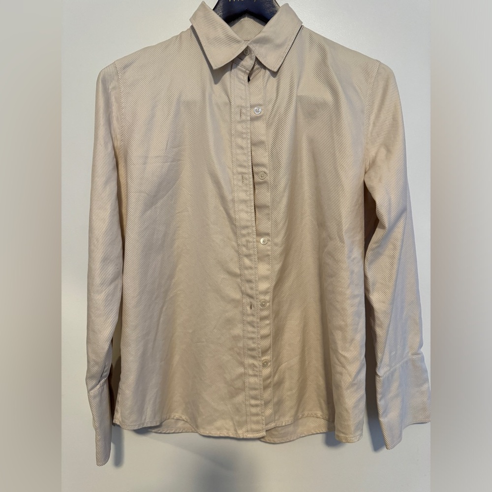 Banana Republic Beige button down Large